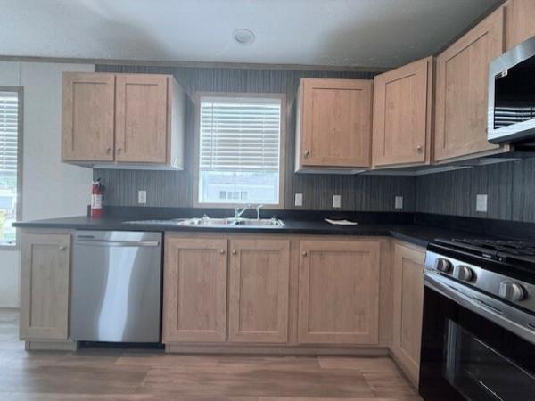 2025 Clayton-Wakarusa Mobile Home