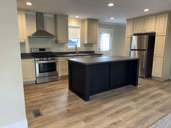 2023 Clayton - Middlebury Let it Be Mobile Home