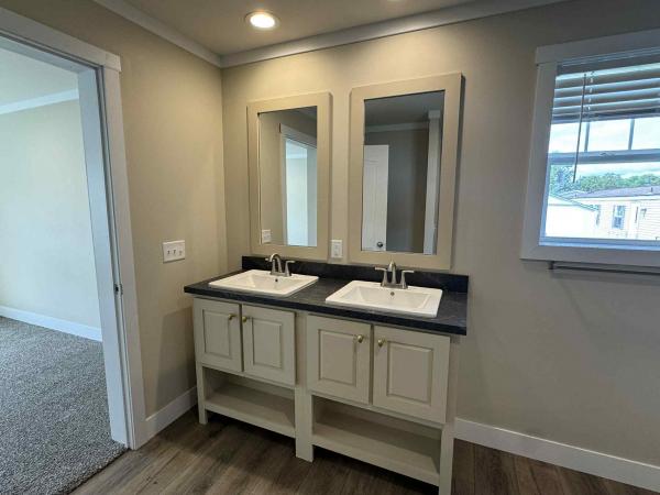 2023 Clayton - Middlebury Let it Be Mobile Home