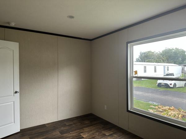 Photo 1 of 2 of home located at 3818 Napier Field Rd #D411 Dothan, AL 36303