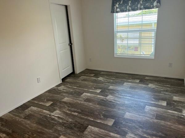 2023 RH2562E  Home