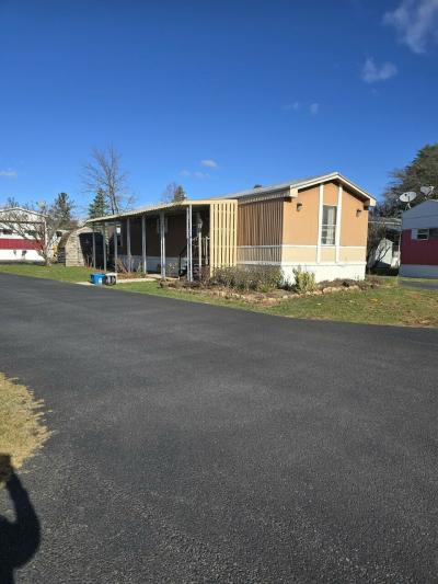 Photo 3 of 8 of home located at 415 Orangewood Drive Altoona, PA 16601