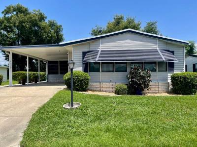 Mobile Home at 813 E Norman St Lady Lake, FL 32159