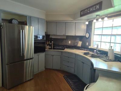 Photo 2 of 8 of home located at 7000 20th St. Lot 807 Vero Beach, FL 32966