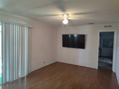 Photo 5 of 8 of home located at 7000 20th St. Lot 807 Vero Beach, FL 32966