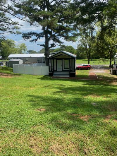 Photo 2 of 5 of home located at 200 Byrd Dr. #29 Owens Cross Roads, AL 35763