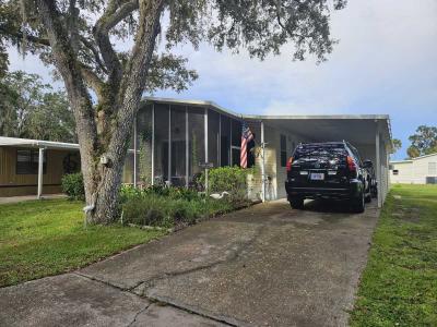 Photo 3 of 16 of home located at 9705 Hickory Hollow Rd Lot 64 Leesburg, FL 34788