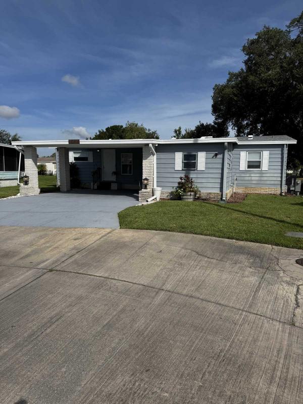 Photo 1 of 2 of home located at 147 Clover Court Plant City, FL 33566