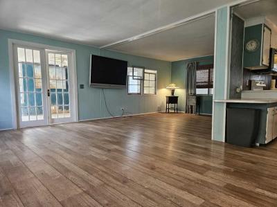 Photo 4 of 24 of home located at 9925 Ulmerton Rd., #249 Largo, FL 33771