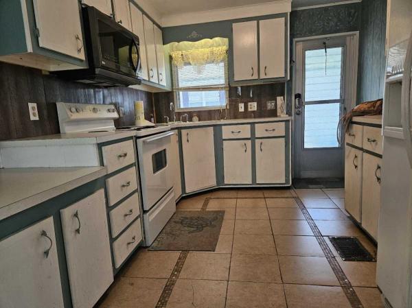 1973 IMPE Manufactured Home