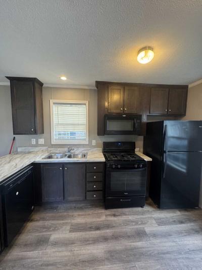 Photo 2 of 15 of home located at 534 E 37th Ave #11 Hobart, IN 46342