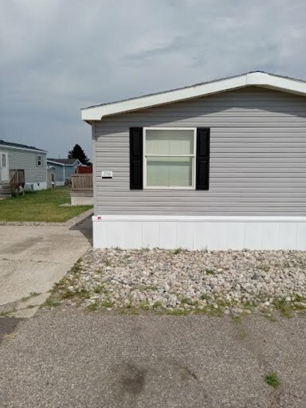 2004 Clayton Homes Mobile Home