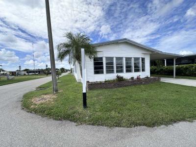 Photo 2 of 44 of home located at 512 Avanti Way North Fort Myers, FL 33917