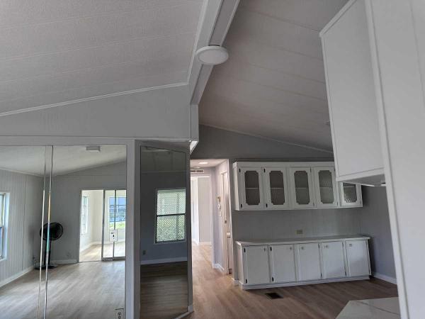 1984 Palm Mobile Home