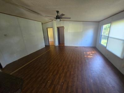 Photo 3 of 19 of home located at 585 Christopher Ln Lawrenceburg, TN 38464