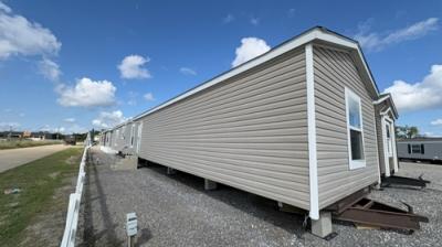 Mobile Home at 14258 Airline Hwy Gonzales, LA 70737