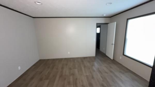 2022 MIYO 35MYO16763AH22 Manufactured Home