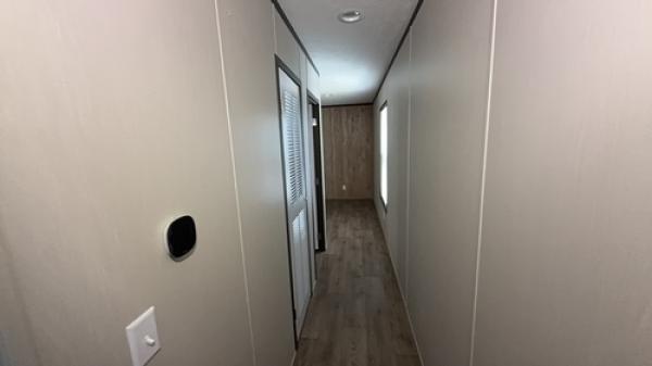 2022 MIYO 35MYO16763AH22 Manufactured Home