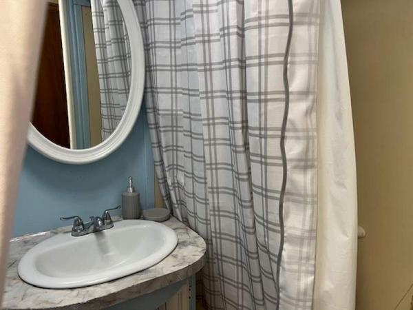 1983 Krop Manufactured Home