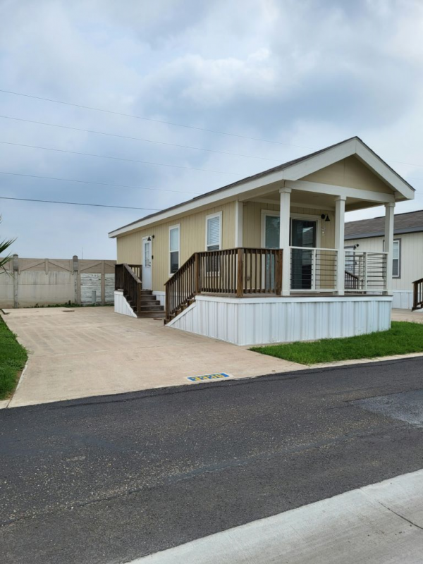 2020 Champion - Athens PM w/porch Mobile Home