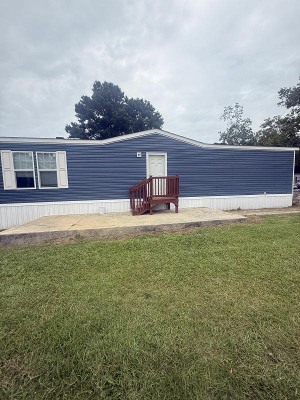 2022 Clayton Homes Inc Community Series Mobile Home