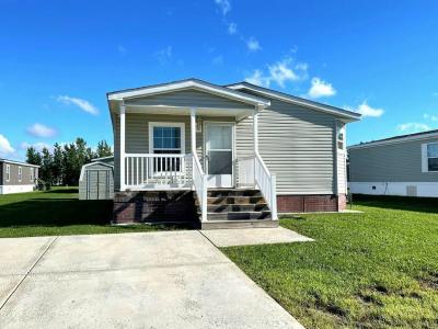 Photo 2 of 17 of home located at 258 Robin Drive Sauk Village, IL 60411