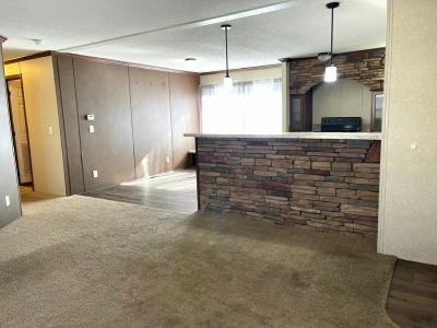 Photo 5 of 17 of home located at 258 Robin Drive Sauk Village, IL 60411