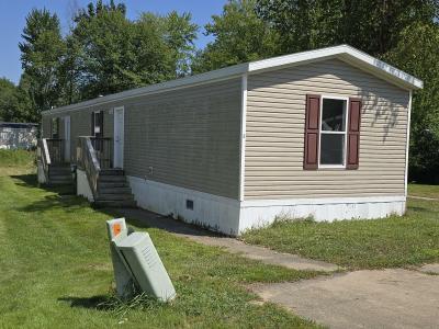 Mobile Home at 3523 Woodside Dr Lot 2 Madison, IN 47250