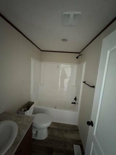 Photo 4 of 27 of home located at 1706 4th Ave W Coal Valley, IL 61240