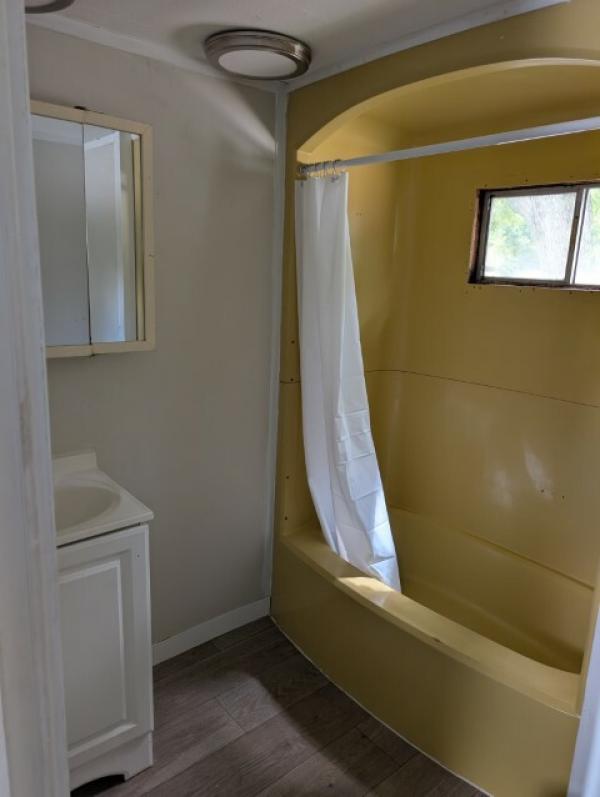 1972 Vandale Manufactured Home