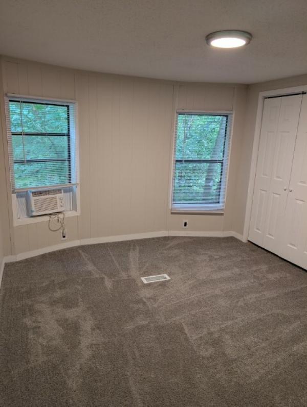 1984 Rochester Manufactured Home