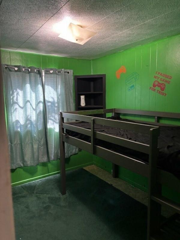 1967 Holly Park Manufactured Home
