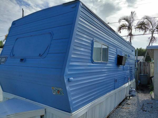 1990  Mobile Home For Rent