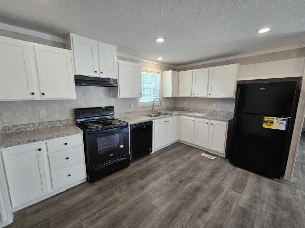 2025 Adventure Mojave Model Mobile Home