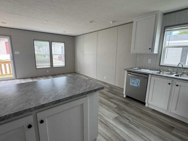 2025 Liberty Blazer 76F Manufactured Home