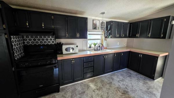 1990 Mobile Home