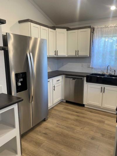 Photo 3 of 8 of home located at 200 Byrd Dr. #25 Owens Cross Roads, AL 35763