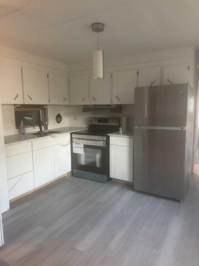 Photo 4 of 14 of home located at 5757 66th St N #46 Saint Petersburg, FL 33709