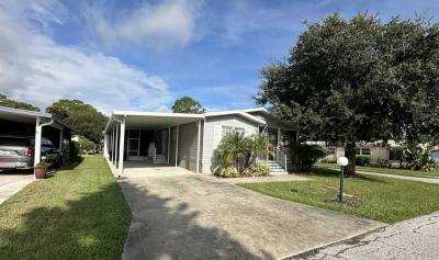 Photo 2 of 30 of home located at 157 Formosa Island Rd Leesburg, FL 34788