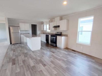 Mobile Home at 2738 South Ivy Mount Pleasant, MI 48858
