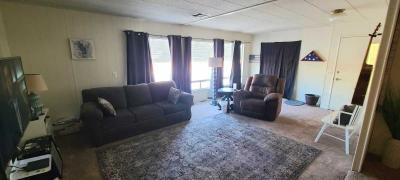 Photo 2 of 14 of home located at 1005 Crown Ave Bakersfield, CA 93301