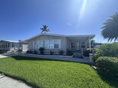 Photo 3 of 50 of home located at 12 Rapine Ct Fort Myers, FL 33912