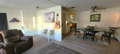 Photo 4 of 14 of home located at 1005 Crown Ave Bakersfield, CA 93301