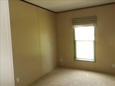Photo 5 of 8 of home located at 1479 Georgia Rd Moss Bluff, LA 70611