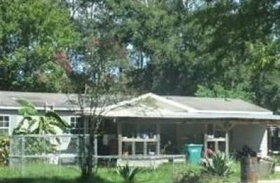 Mobile Home at 11305 Dubois Ln Denham Springs, LA 70726