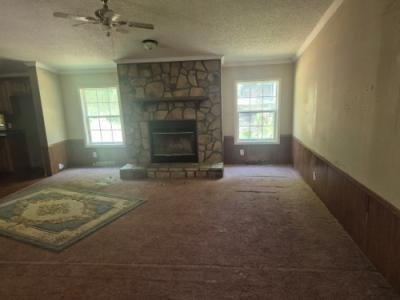 Photo 2 of 9 of home located at 11305 Dubois Ln Denham Springs, LA 70726
