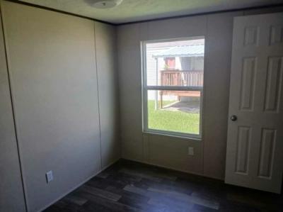 Photo 4 of 9 of home located at 3200 Westwood Rd Trl 99 Westlake, LA 70669