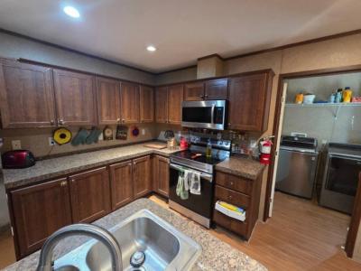 Photo 4 of 6 of home located at 193 Bridlewood Dr San Marcos, TX 78666