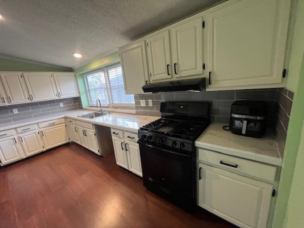 1985 Palm Harbor Palm Harbor Mobile Home