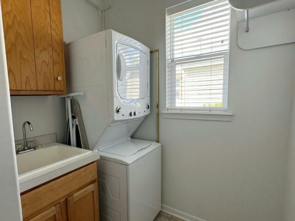 2005 Hi Tech Foxglove Manufactured Home